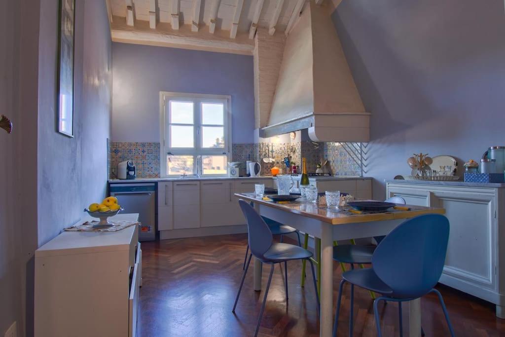 Pampurio On The Roofs Apartment Pisa Bagian luar foto